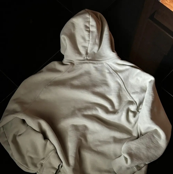 Essentials hoodie - Picture 11 of 11